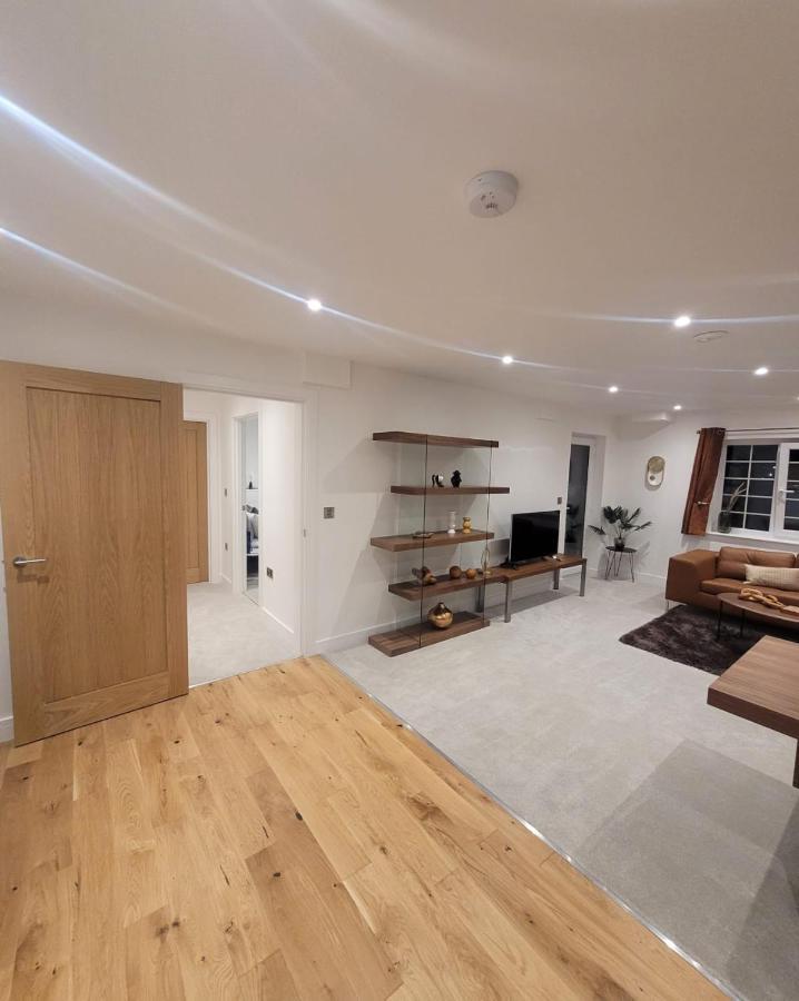 Luxury 1 Bed Apartment In The Heart Of Rochester Wainscot Zewnętrze zdjęcie